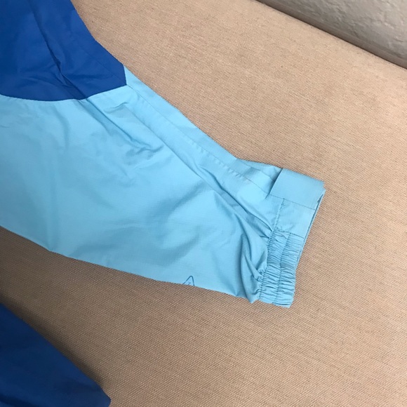 Columbia women waterproof jacket - Picture 5 of 8